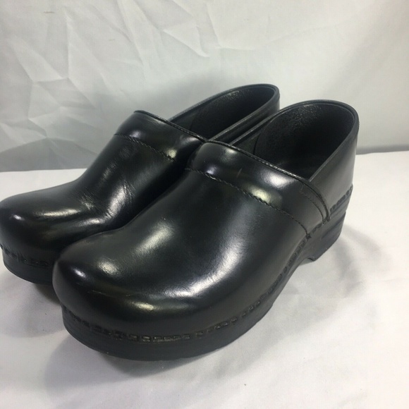 medical shoes clogs